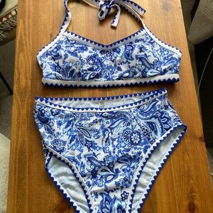 3/$10 SALE Blue and White Chinoiserie Print Bikini Set NWT